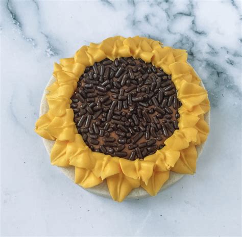 How To Make Easy And Beautiful Sunflower Cookies Summers Sweet Shoppe