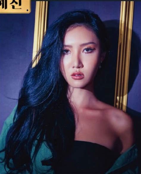 Ahn Hyejin Hwasa Mamamooofficial Instagram × Cr To The Owner