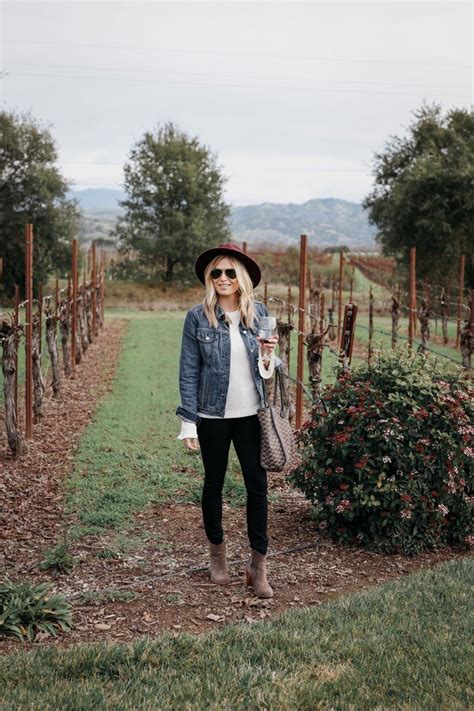 Fall Winery Outfits Ideas
