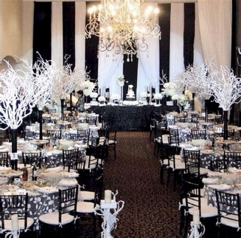 Cool Beautiful White Wedding Party Theme For Perfect Wedding Https Oosile Com Black And