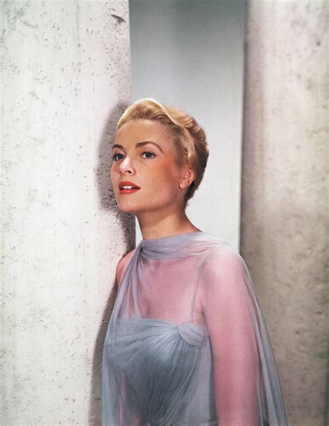 Grace Kelly In To Catch A Thief In 2019 Grace Kelly Princess Grace