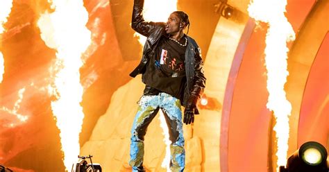 Travis Scott Concerts Fun Filled High Energy But Chaotic The Seattle Times