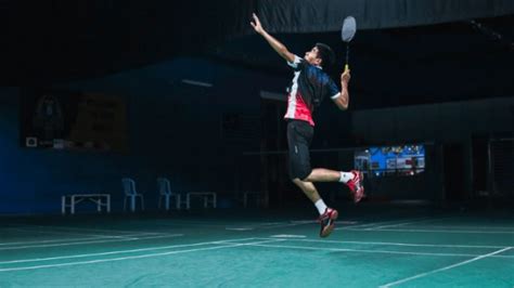 The 3 Types Of Clears In Badminton And How To Perform Them