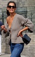 Katie Holmes Explains How Her Viral Cashmere Bra Moment Happened | E ...