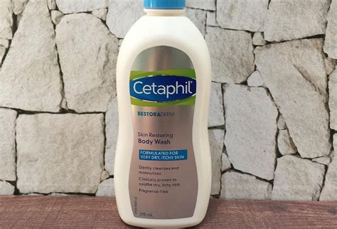 Seperti halnya produk moisturizer untuk kulit sensitif dan kulit kering lainnya, cetaphil moisturizing cream juga aman digunakan sesering mungkin. Gunakan 8 Rekomendasi Produk yang Dapat Menghilangkan ...