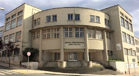 Câmara Adjudica à Universidade De Coimbra Requalificação Da Escola José