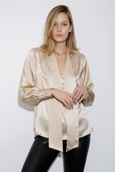 AUSTIN SILK BLOUSE - SHOP BY CATEGORY-Shirts and Blouses : Home - 25 AROUND THE WORLD W19
