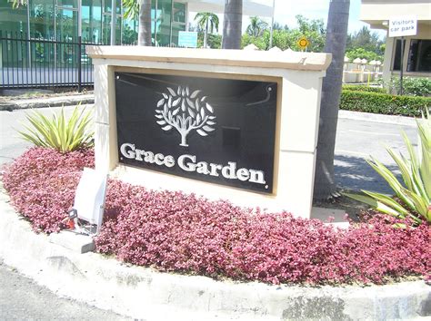 Bei tripadvisor auf platz 66 von 152 hotels in kota kinabalu mit 3/5 von reisenden bewertet. Invest and Travel: Grace Garden, Kota Kinabalu, Sabah ...