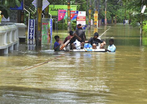 Kerala Floods Toll Reaches 180 Rescue Operations Continue