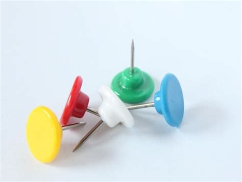 Wholesale Coloured Plastic Flat Head Push Pin Toy Qx Hp011 1316mm