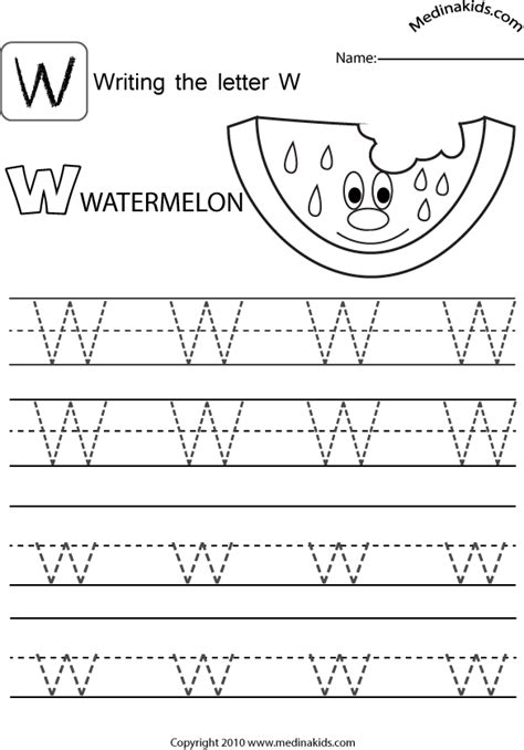 Learn to trace, print, and recognize letters of the alphabet. medinakids learn write-upper and lower case-letters ...