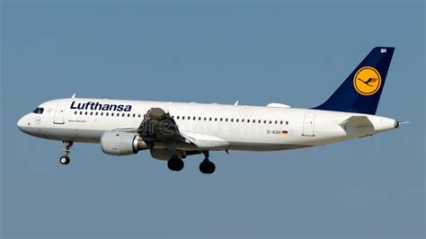 D Aiqh Lufthansa Airbus A320 200 Editorial Stock Photo Image Of