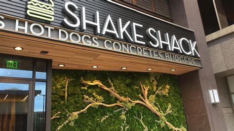 Shake Shack Opens First Houston Location Inside The Galleria Houston