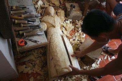 Discover the paete woodcarving tradition as we visit for workshops in town. Paete,Laguna (Talento. Kasaysayan. Hiwaga.)
