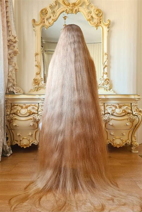 Hair Hacks We Learned From The Real Life Rapunzel Poosh