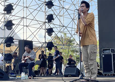 Fourtwnty Persembahkan Lagu untuk Para Pasangan Beda Agama di Prost