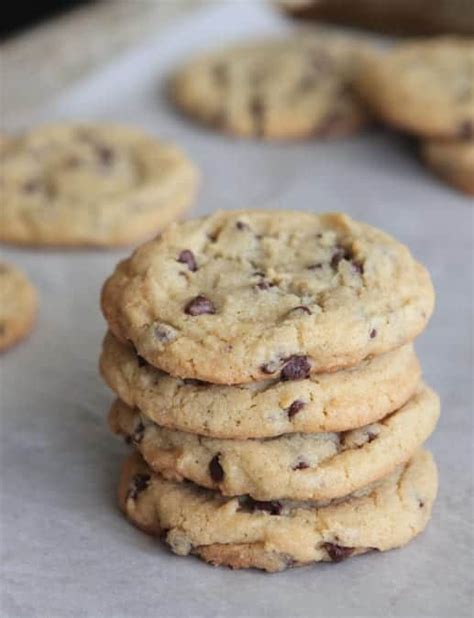 I know that there are a lot of chocolate chip cookie recipes out there on the internet. Perfect Chocolate Chip Pudding Cookies - Picky Palate
