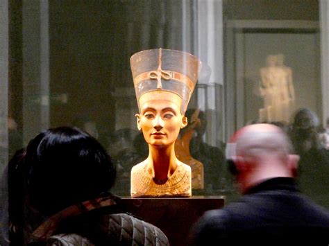 Bust Of Queen Nefertiti C 1340 Bc In The Egyptian Co Flickr