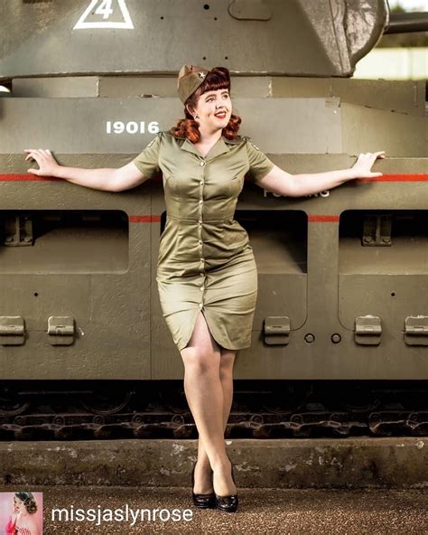 Pin By Rocket Ron On Salute This Pinup Poses Bodycon Dress Fashion