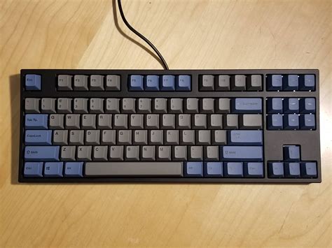 Just Got My First Real Mechanical Keyboard Leopold Fc750r Pd W