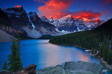M445 Sunrise Moraine Lake And The Ten Peaks Banff Canada Randall J