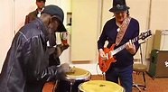 Carlos Santana Jams With Former Bandmate For First Time In 40 Years ...