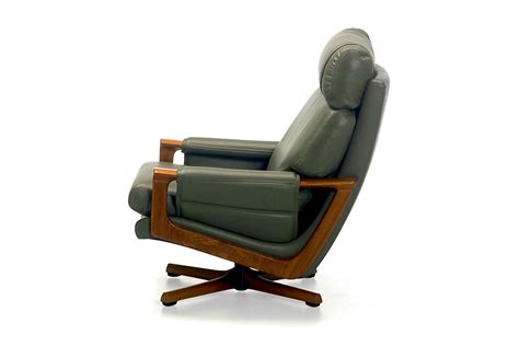 Choose from contactless same day delivery, drive up and more. T21 SWIVEL CHAIR & FOOTSTOOL - Tessa Furniture