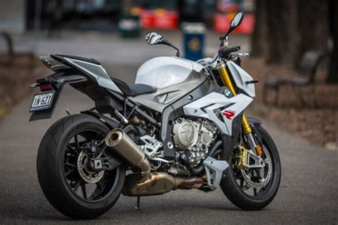 Bmw s 1000 r performance and handling. BMW S1000R unveiled, know price, features and ...