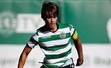 VÍDEO: Daniel Bragança (Sporting) faz golaço na vitória do Estoril | TVI24