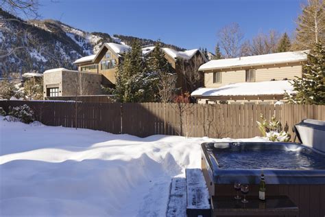 Snowy Lodge Luxury Vacation Rental In Aspen Usa Fivestarie