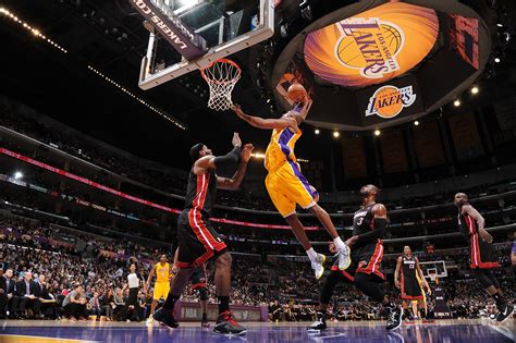 Kobe bryant dunk wallpaper hd (64+ images). Old School Kobe Bryant Desktop Wallpapers - Wallpaper Cave