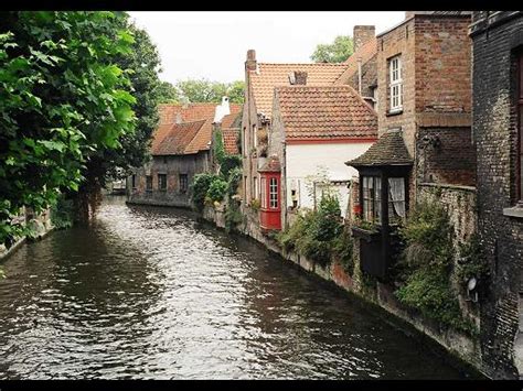 דויד פאיאנס בלגיה איננה ארץ תיירות, שאליה נוהרים מדי שנה בשנה מיליונים מרחבי העולם. מצגות - מצגת על Dendermonde, Belgium