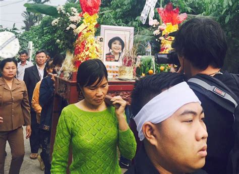 Vietnamese Girl Murdered In Japan Buried In Hometown Funeral The