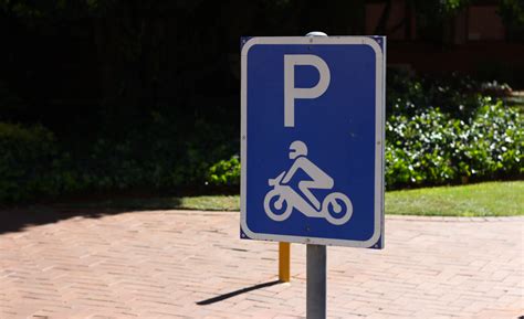 8 Examples Of Custom Designed Traffic Control And Parking Signs