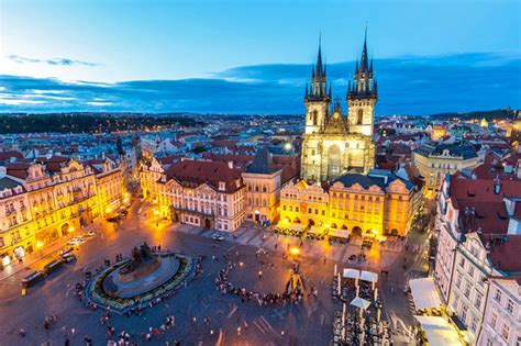 prague old town square staromestske namesti 3 things to know in 2019