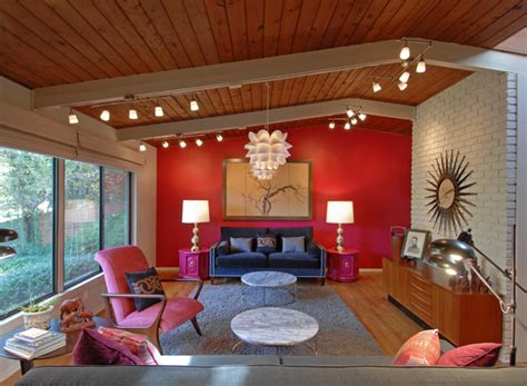 20 Beautiful Living Rooms With Blue Red And White Accents