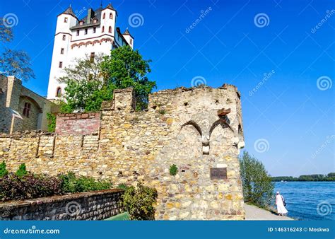Schloss Eltville Auf Dem Rhein Rheingau Hessen Deutschland Stockbild