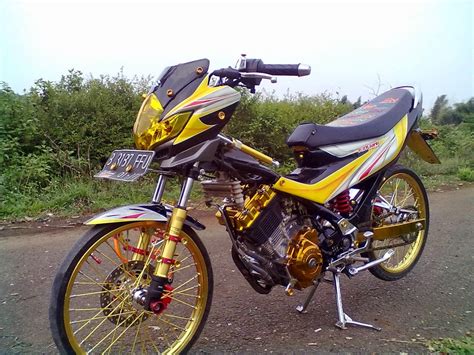 20 gambar modifikasi new suzuki satria f 150 terbaru 2014 super via nyetir.blogspot.com. modifikasi satria fu simple tapi keren Images