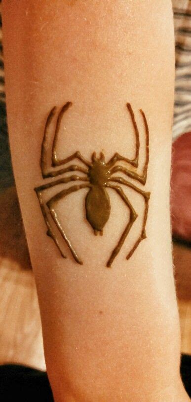 You can ink henna tattoos on your hands, arms, chest, back and henna tattoo ideas are a fun way to test out your tattoo designs. Spiderman henna | Henna tattoo designs, Henna designs hand, Simple henna tattoo