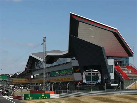 Formula 1 Remain Cautious Over Silverstone Deal Planetf1 Planetf1