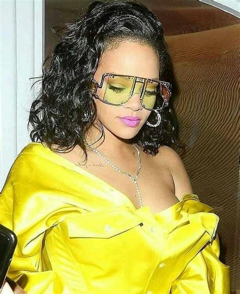 Look Theres Nothing Mellow About Rihanna In Yellow