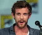 Luke Treadaway Biography - Facts, Childhood, Family Life & Achievements