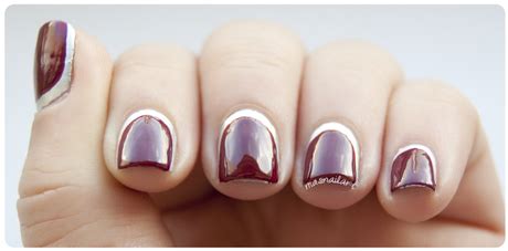 Se llevan decoradas en liso y con algún detalle uñas navideñas. NOTD: Uñas navideñas muy sencillas en rojo y plata ...