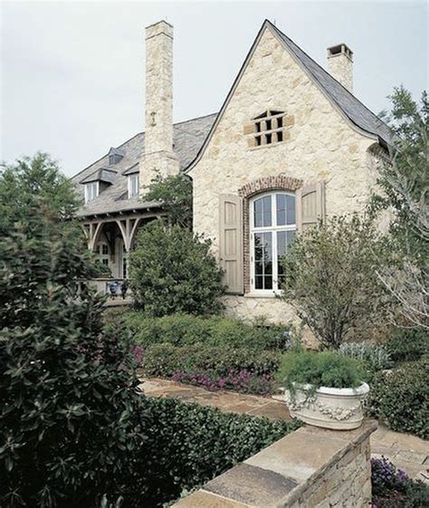 44 Stylish French Country Exterior For Your Home Design