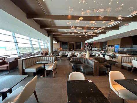 Review Soho Lounge Jfk T8 For Oneworld First Plus British Airways And