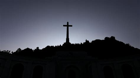 İspanya Diktatör Franconun Mezarını Açıyor Tarihte Başka Hangi