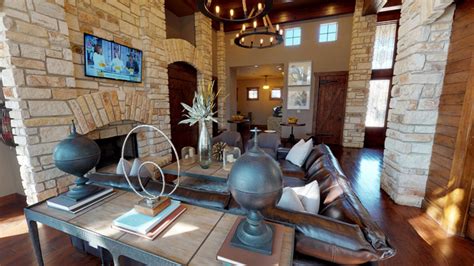 The exclusive living spaces at the roosevelt at arlington commons are thoughtfully designed for comfort and convenience and are stylishly appointed with the kind of premium materials and finishes you won't find in any other rental. The Heights Apartments - Arlington, TX | Apartments.com