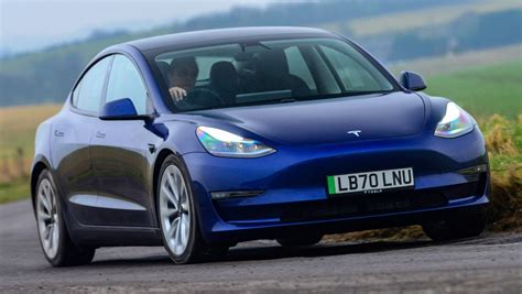 Tesla Model 3 Review 2023 Drivingelectric