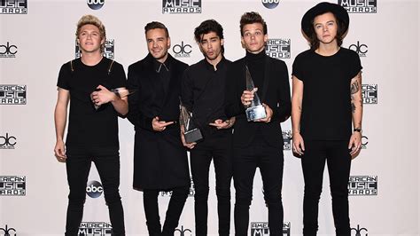 One Directions ‘four Makes Historic No 1 Debut On Billboard Chart