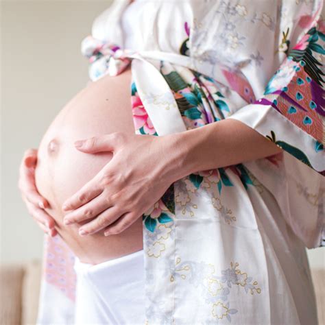 What You Need To Know Before Booking A Prenatal Massage